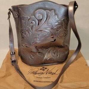 NWOT PATRICIA NASH Lavello Bucket Crossbody - Gunmetal